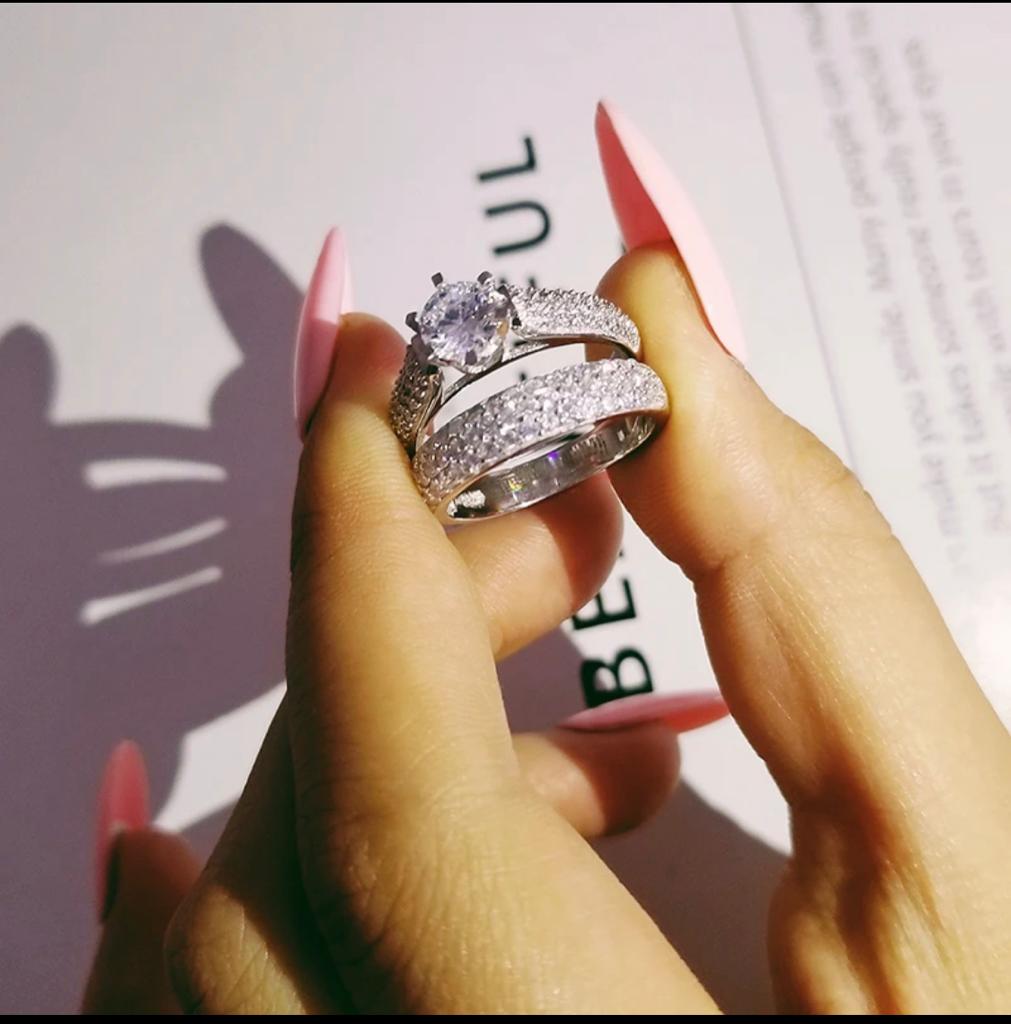 Twin Maisonette Ring