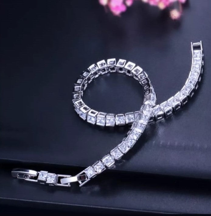 Classic tennis bracelet 925 Sterling Silver