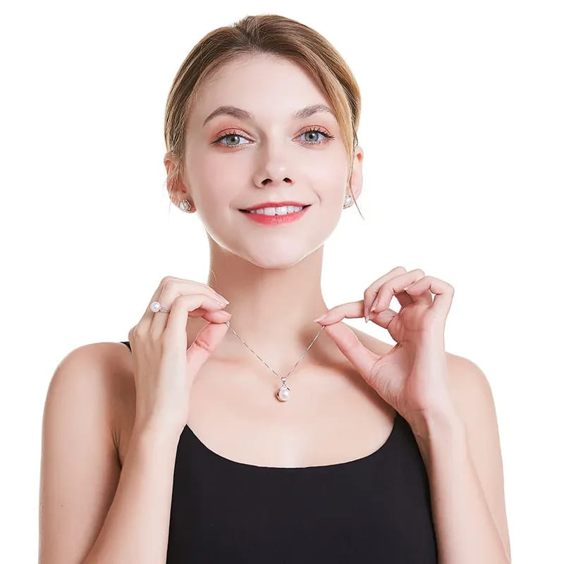 Freshwater Pearls Necklace Set