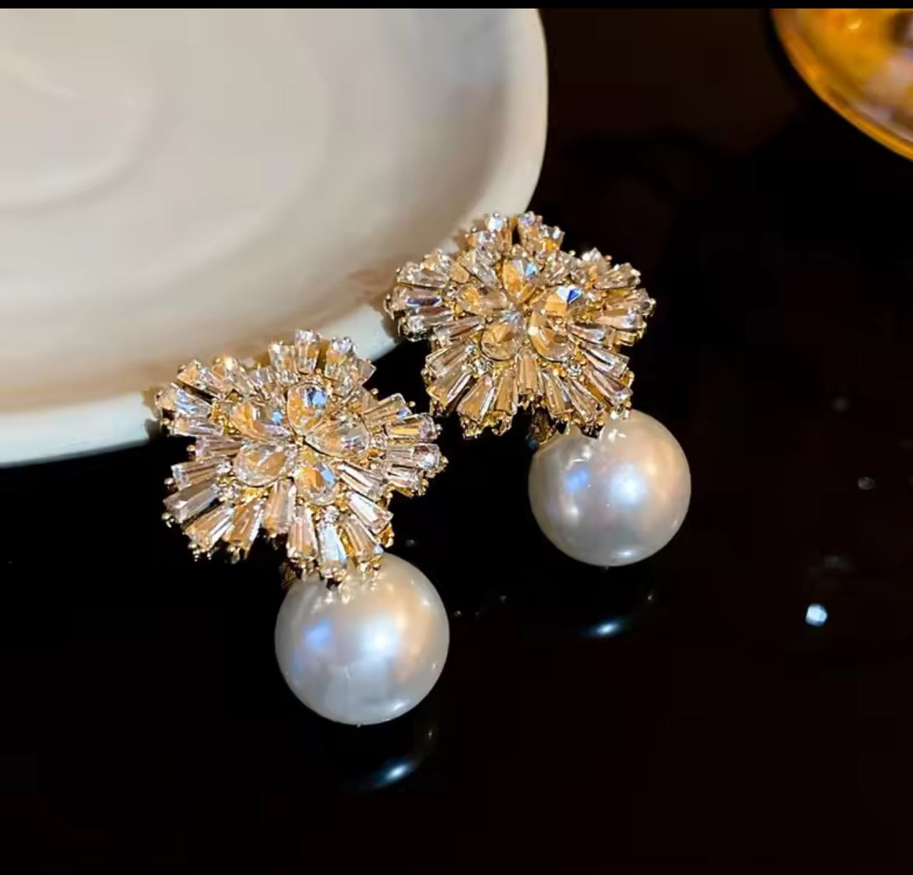 Pearl Drop Studs Gold