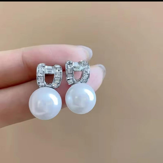 Pearl Studs Crystal