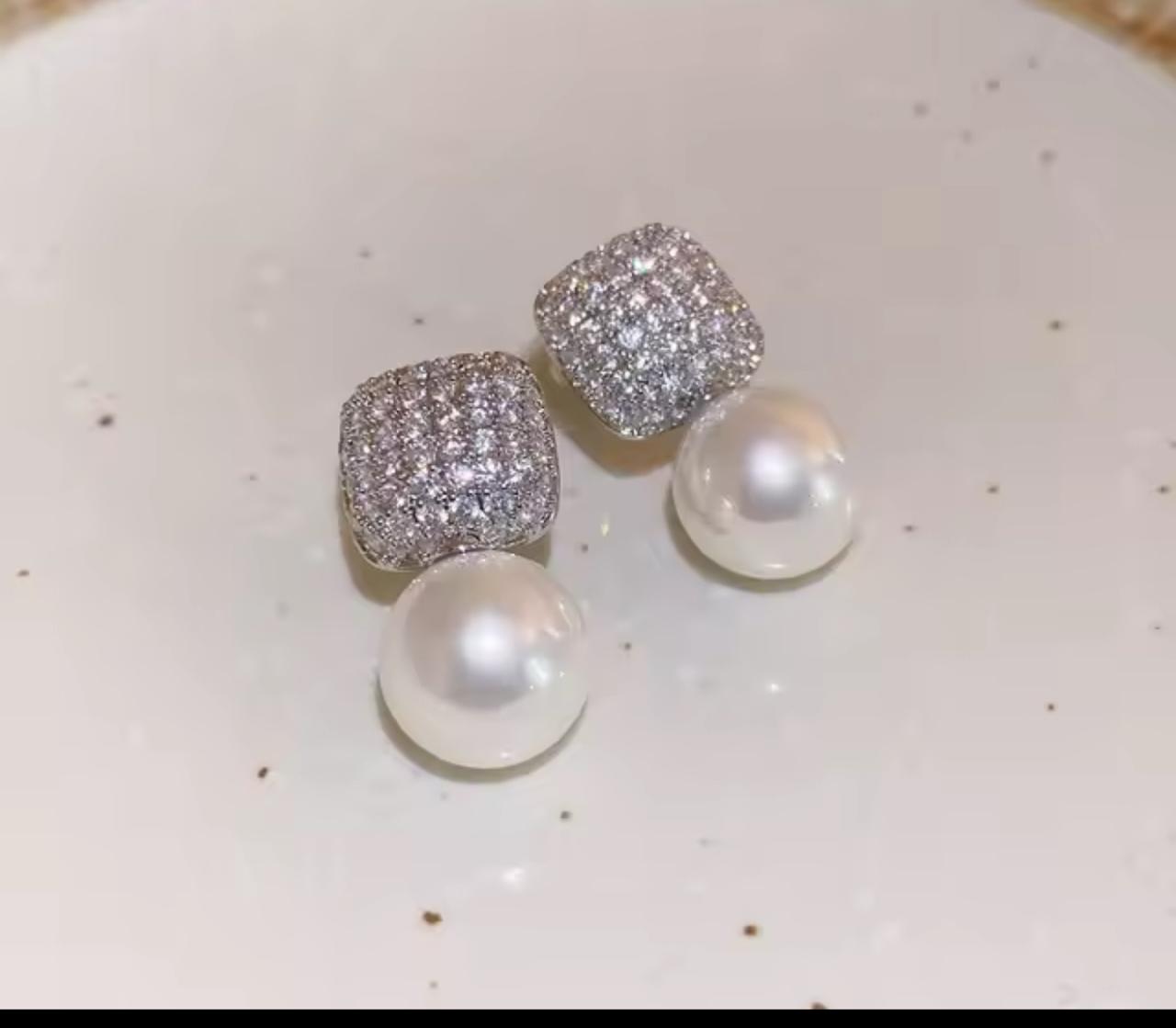 Square cushion swarvoski studs