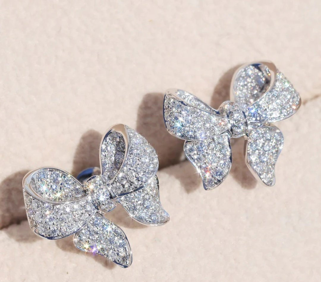 Sparkling Bow studs