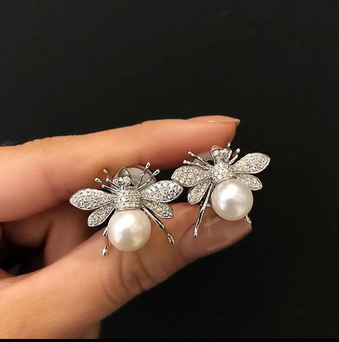 Simulated Pearl Bee Stud Earrings