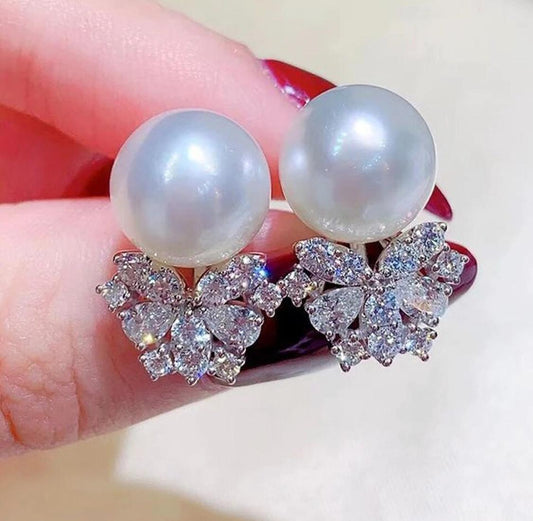 Luxury Pearl Stud Earrings