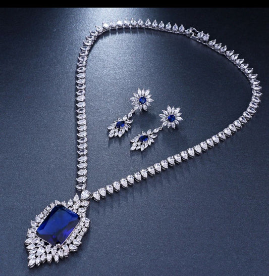 Austrian Sapphire blue Swarvoski Crystal Necklace With Earrings