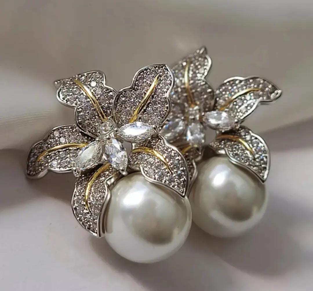 Pearl Drop Studs