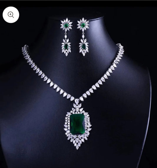 Austrian Swarvoski Emerald Green  Crystal Necklace with Earrings